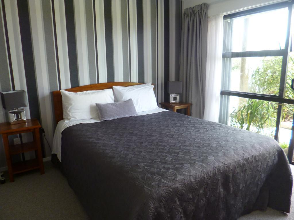 Opua Boutique Seaview Motel Bilik gambar