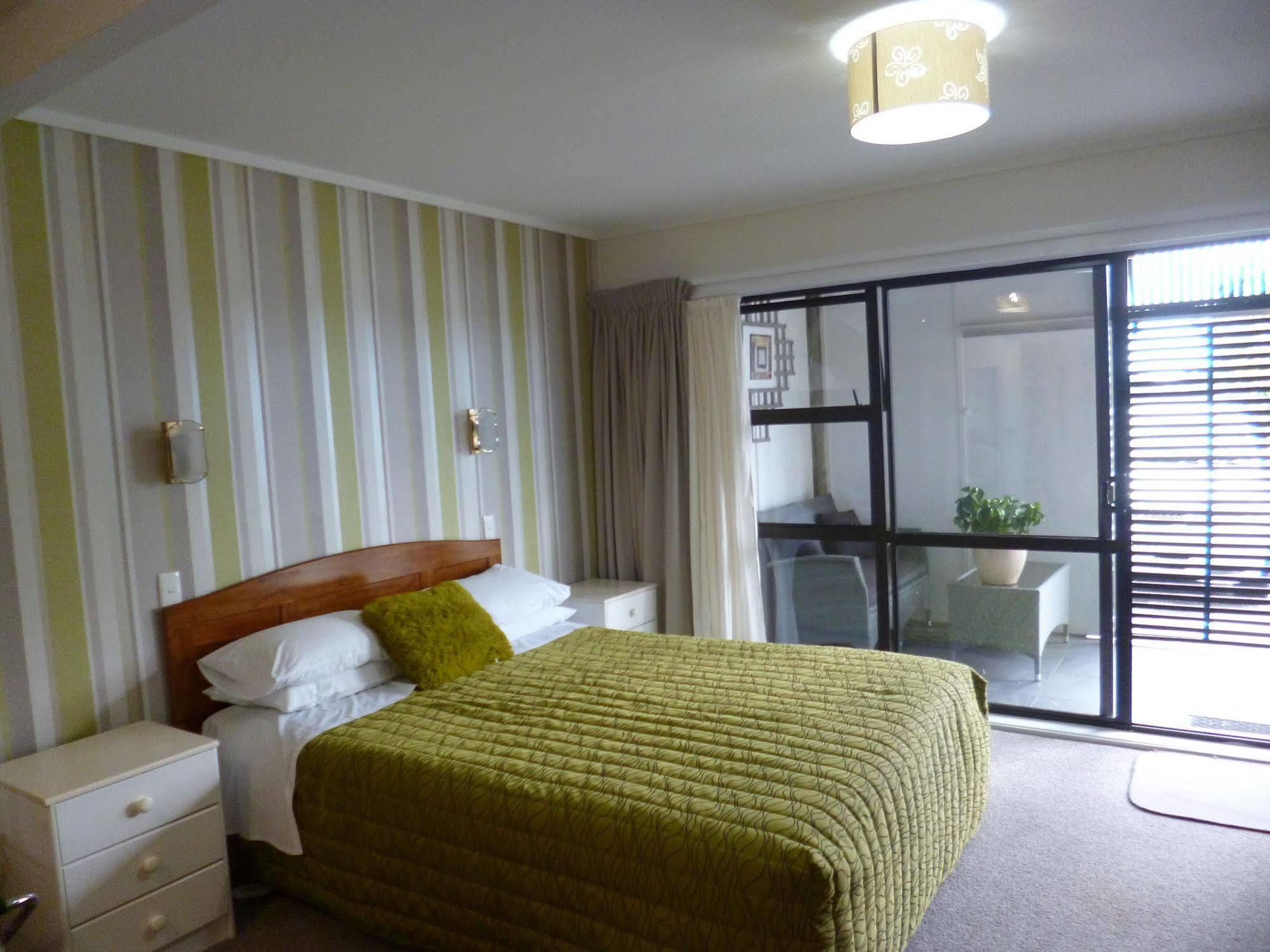 Opua Boutique Seaview Motel Luaran gambar