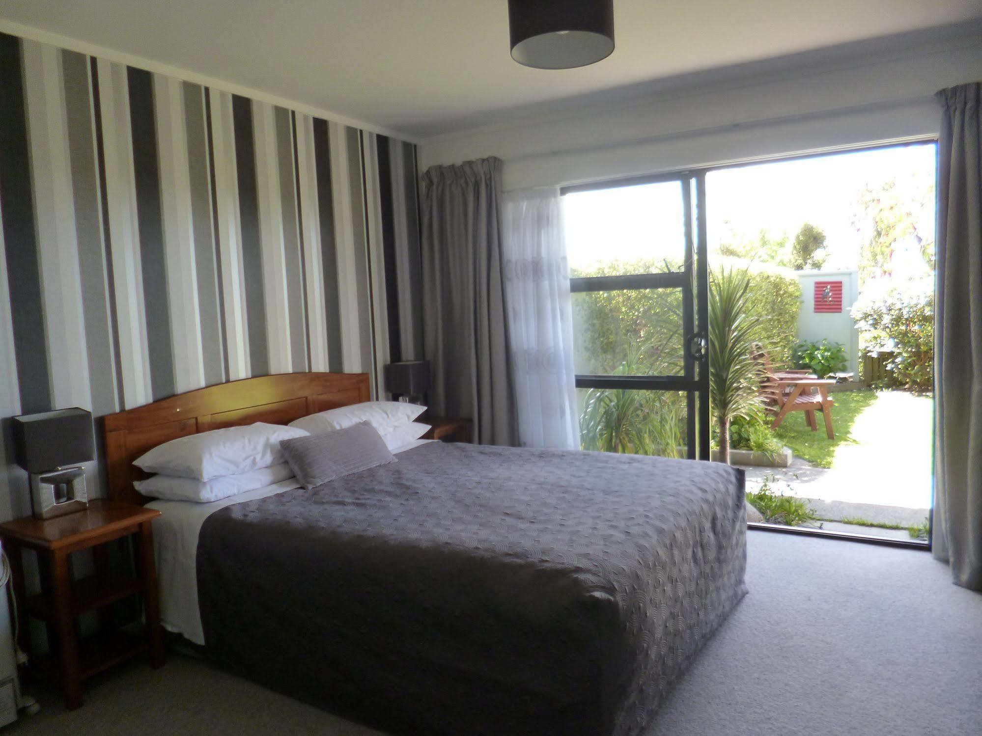 Opua Boutique Seaview Motel Luaran gambar