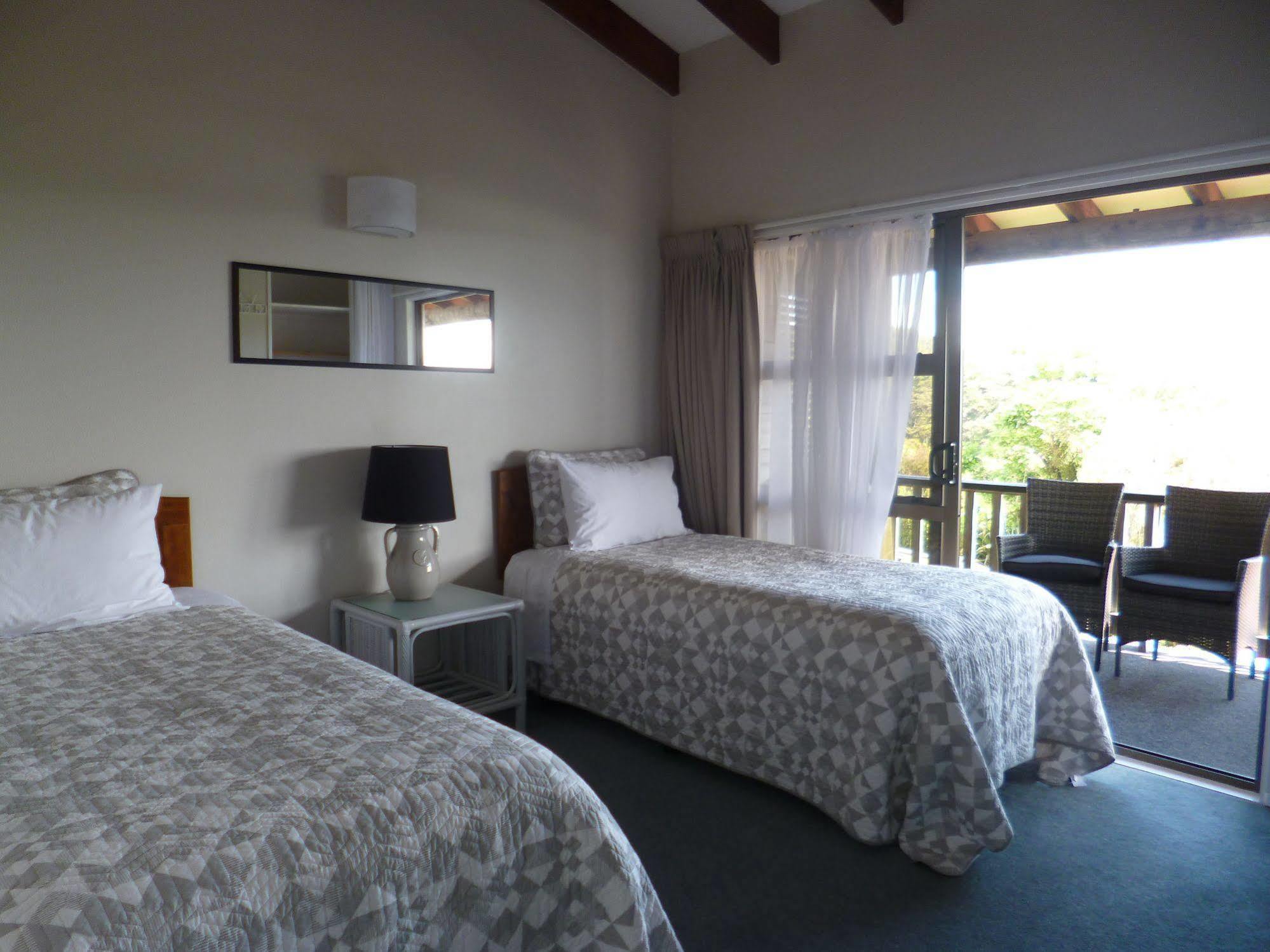 Opua Boutique Seaview Motel Luaran gambar