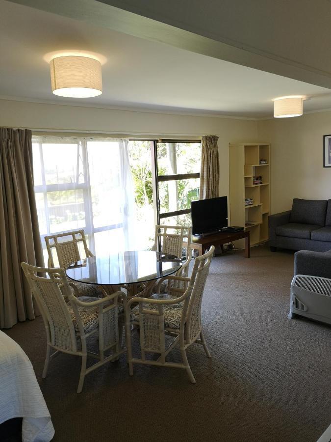 Opua Boutique Seaview Motel Luaran gambar